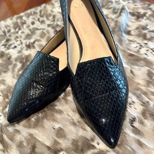 Marc Fisher LTD snakeskin flats. Like new